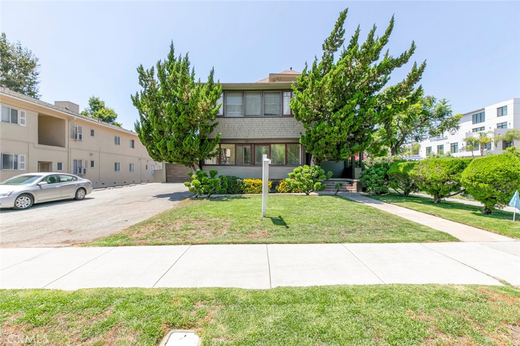 325 S Los Robles Avenue Property Photo 35