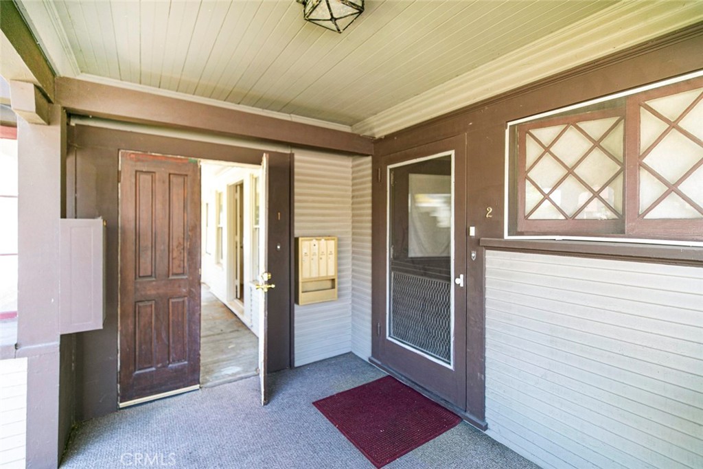325 S Los Robles Avenue Property Photo 57