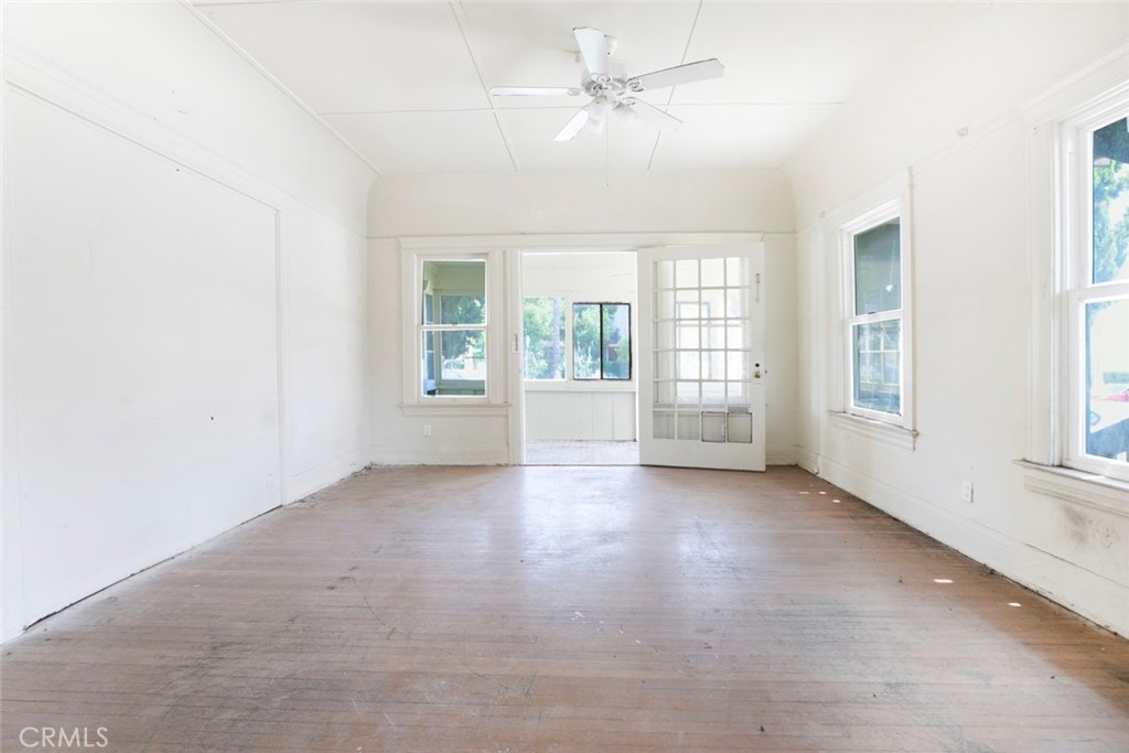 325 S Los Robles Avenue Property Photo 61