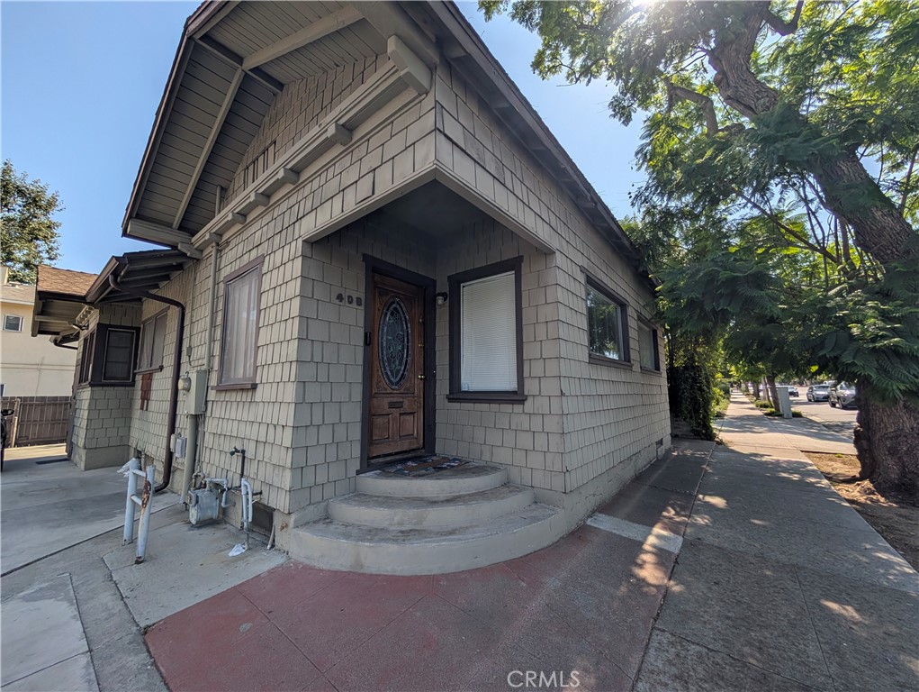 408 E Del Mar Boulevard Property Photo 2