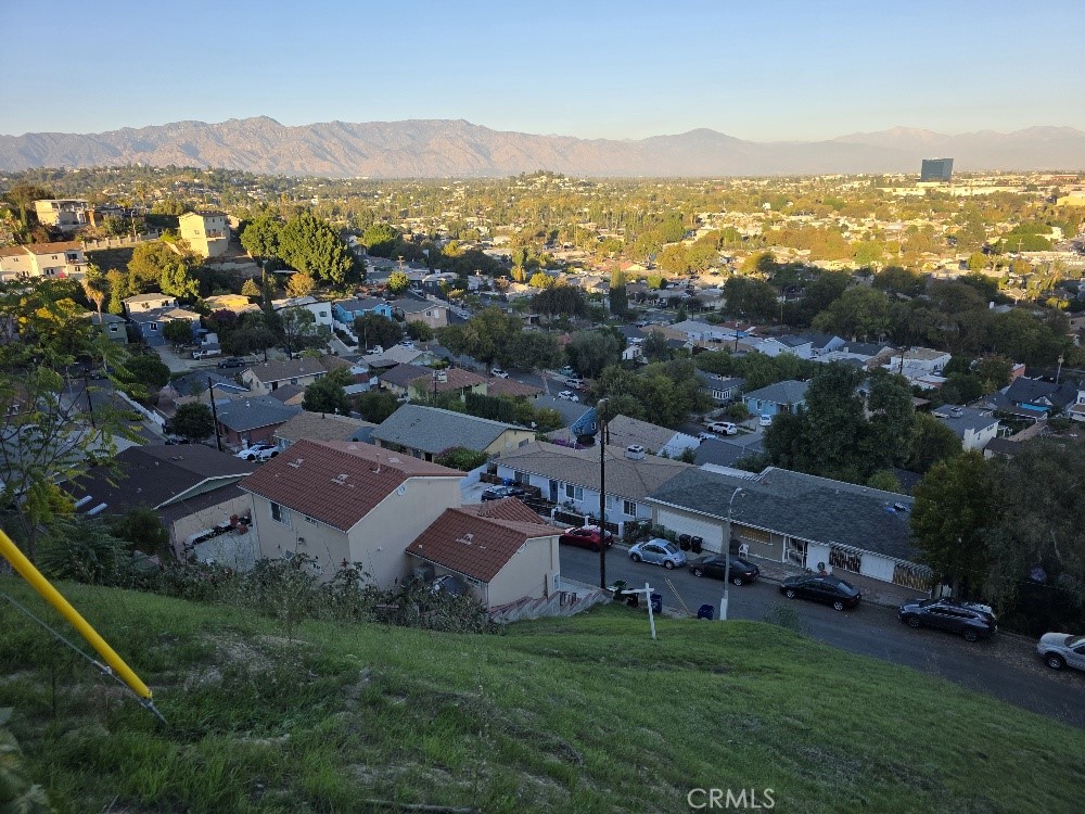 2818 N Adkins Avenue Property Photo 10
