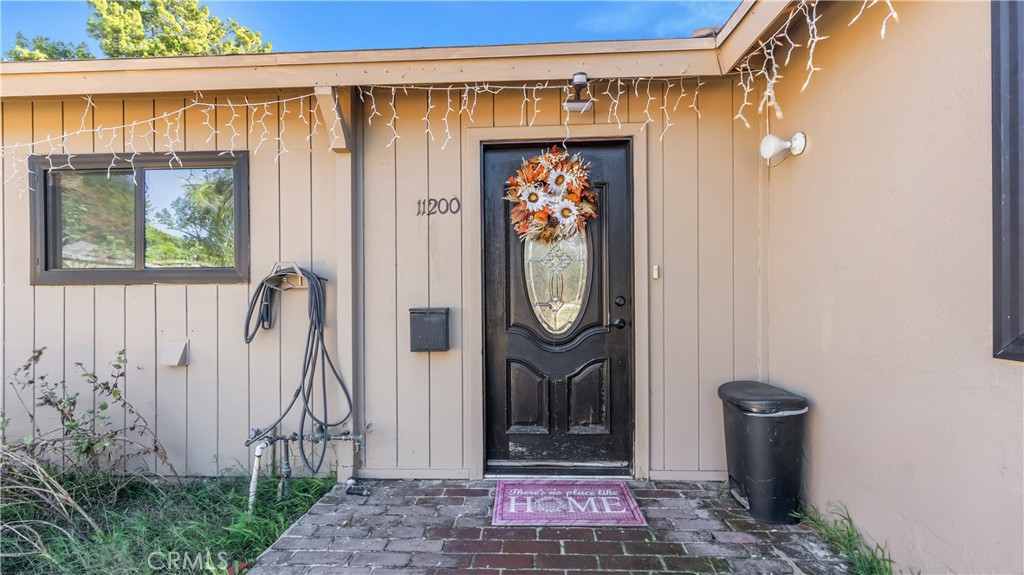 11200 Amestoy Property Photo 11