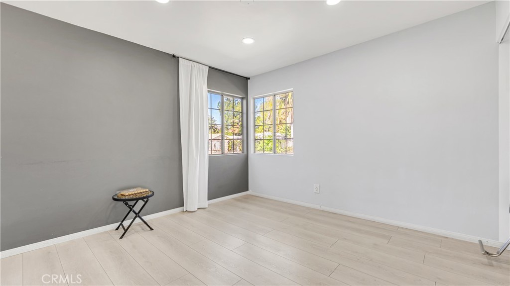 11200 Amestoy Property Photo 42