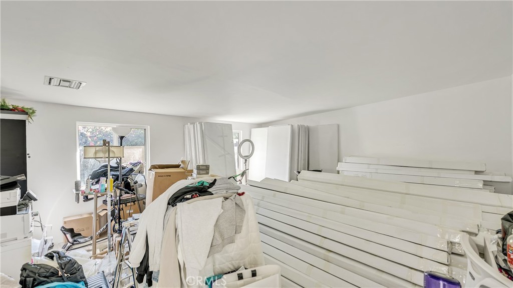 11200 Amestoy Property Photo 44