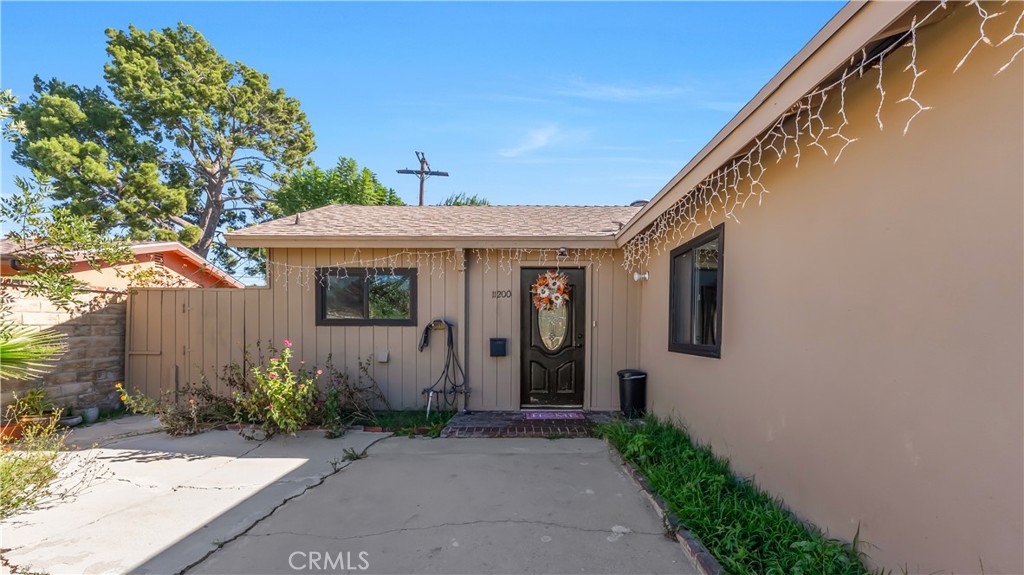 11200 Amestoy Property Photo 58