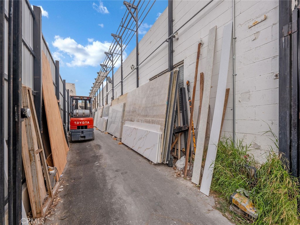 4211 Verdant Street Property Photo 2