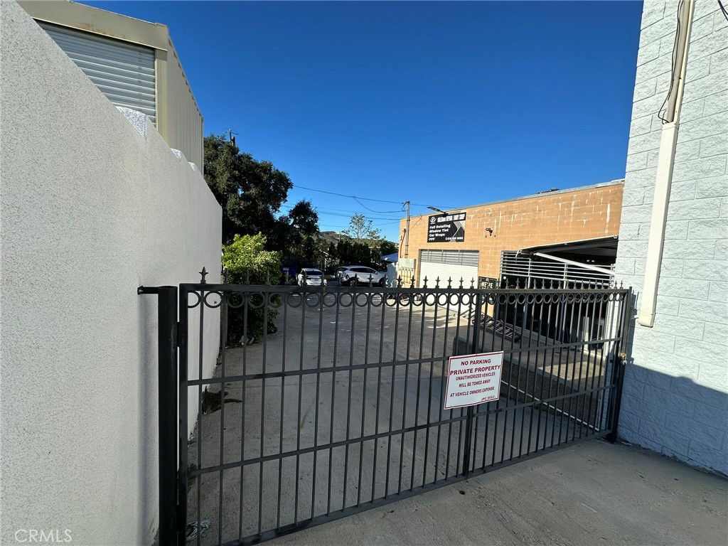 7616 Foothill Boulevard Property Photo 4