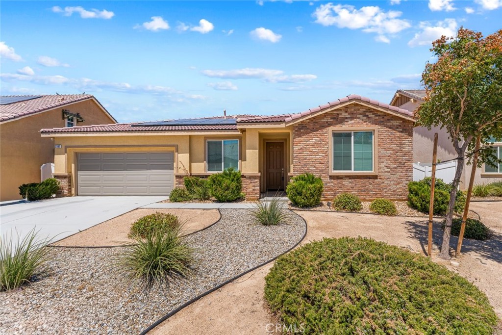2107 Helconia Court Property Photo 3