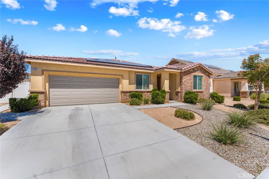 2107 Helconia Court Property Photo 4