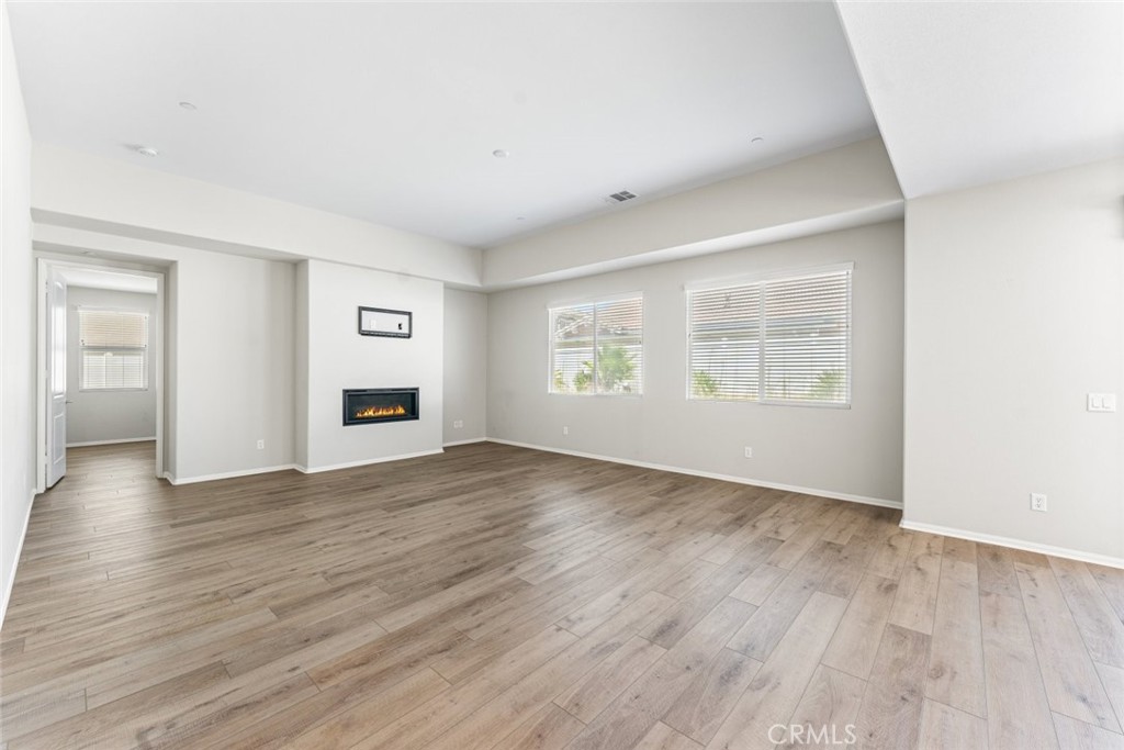 2107 Helconia Court Property Photo 8