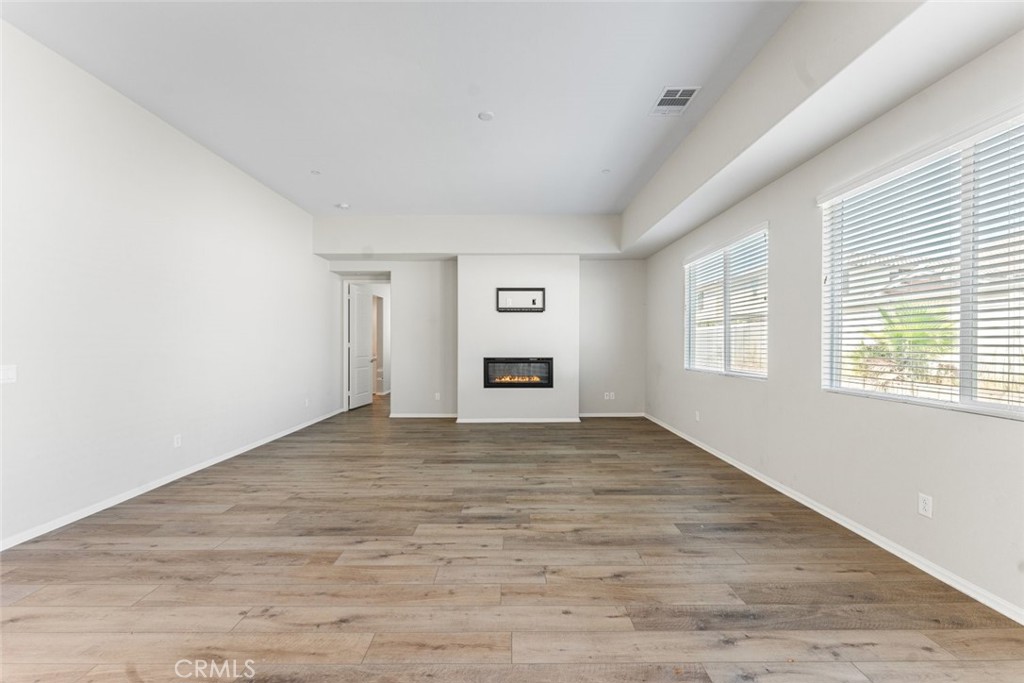 2107 Helconia Court Property Photo 9