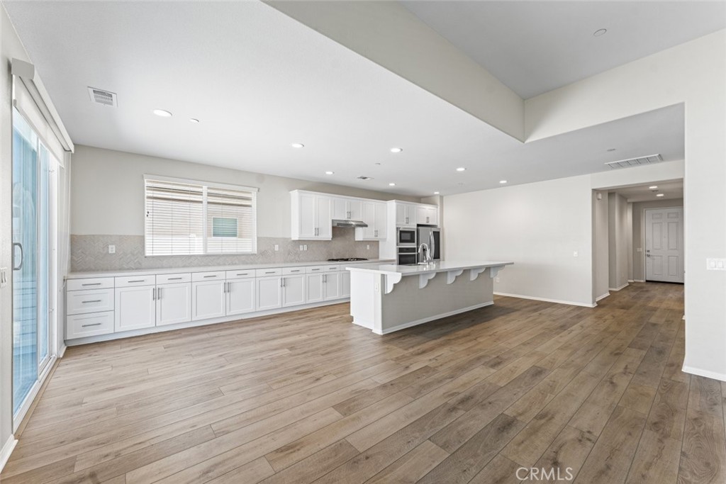 2107 Helconia Court Property Photo 14