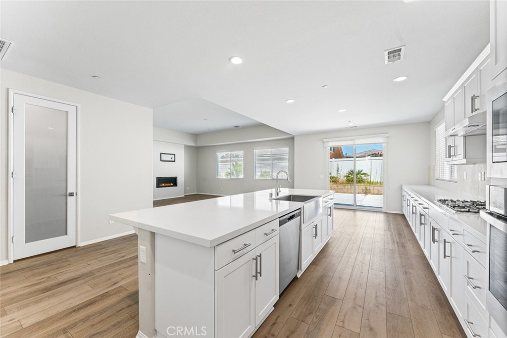 2107 Helconia Court Property Photo 18