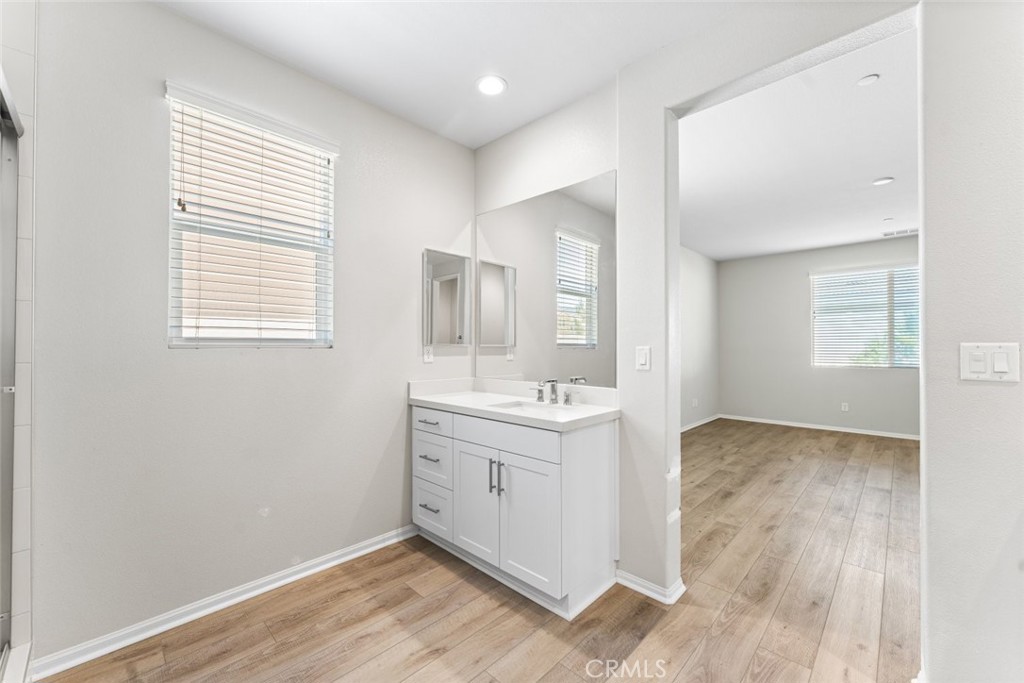 2107 Helconia Court Property Photo 31