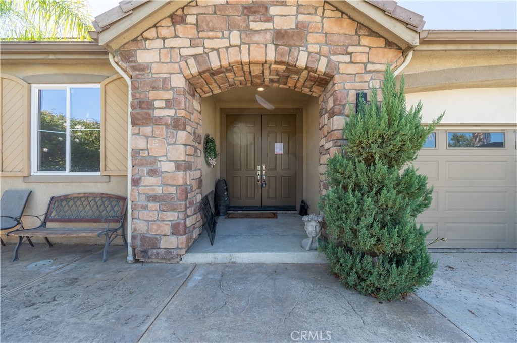 29276 Discovery Ridge Property Photo 1