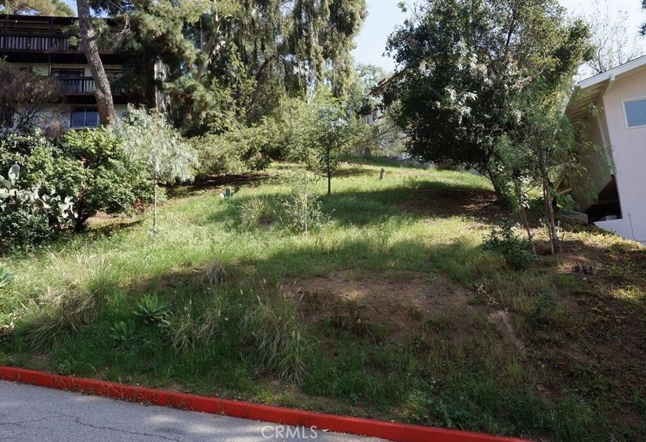 1112 Vincent Way Property Photo 2
