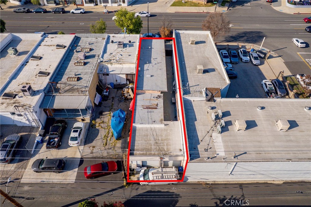 2304 2306 W Burbank Boulevard Property Photo 36