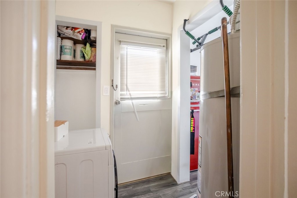 2010 N Los Robles Avenue Property Photo 10