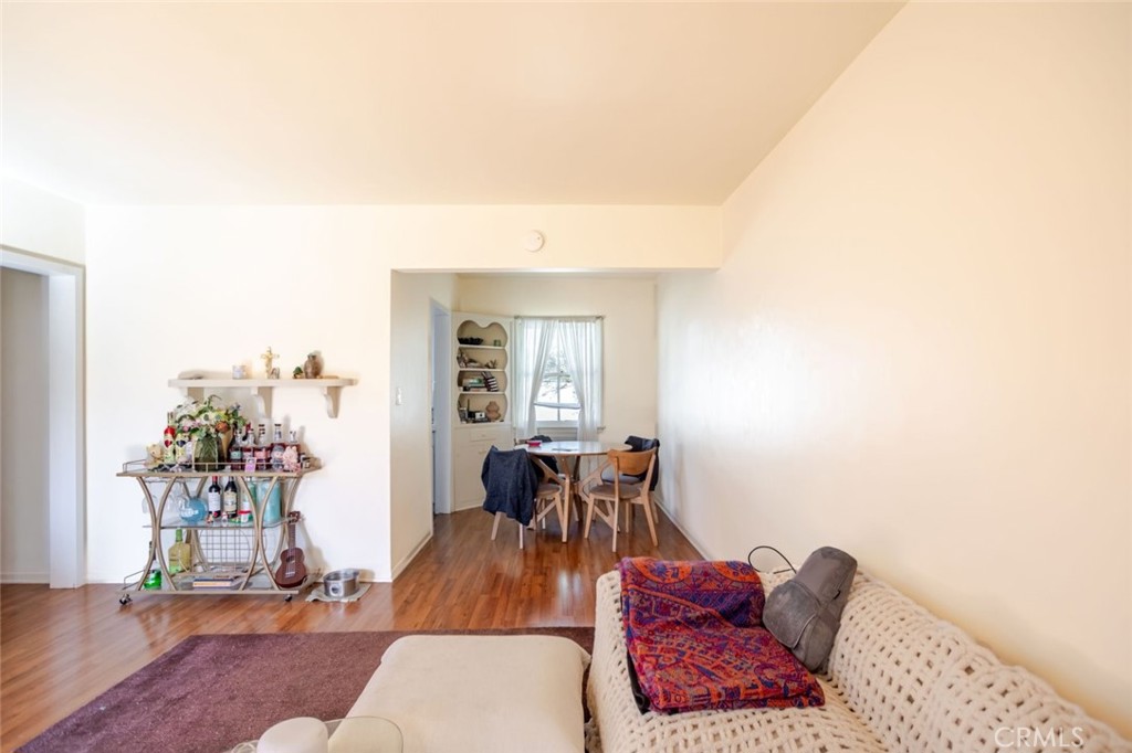 2010 N Los Robles Avenue Property Photo 16