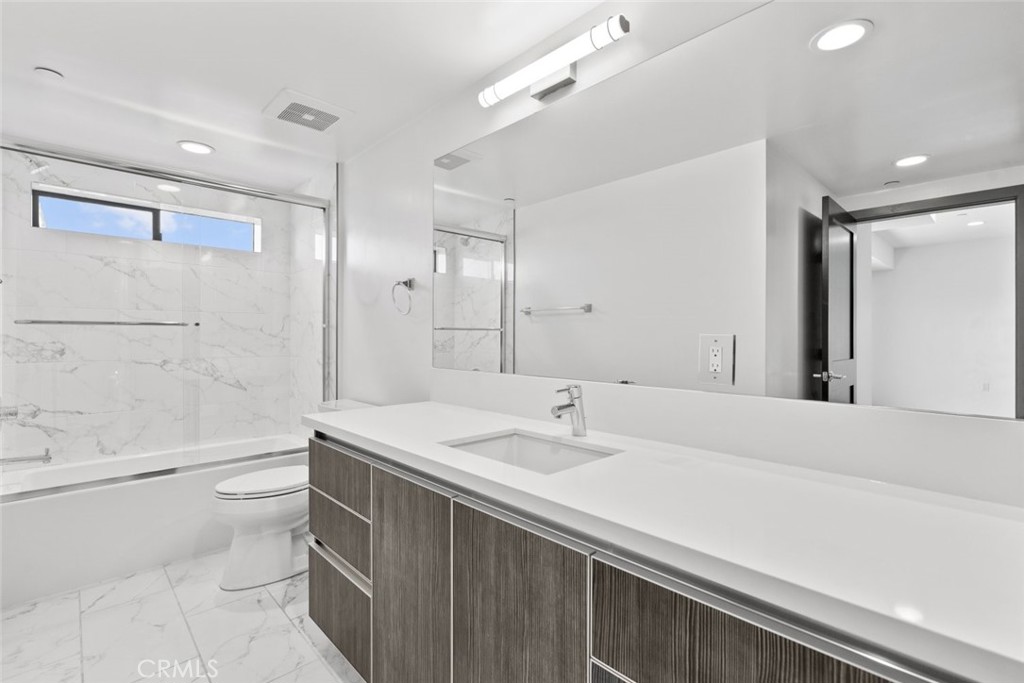 178 Alexandria Avenue Property Photo 60