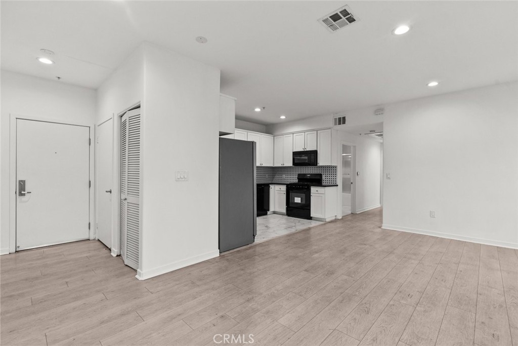 6320 Beck Avenue Property Photo 7