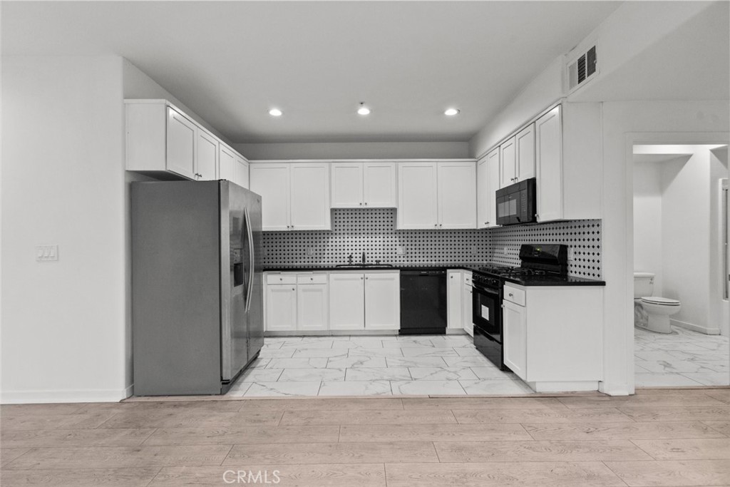 6320 Beck Avenue Property Photo 13