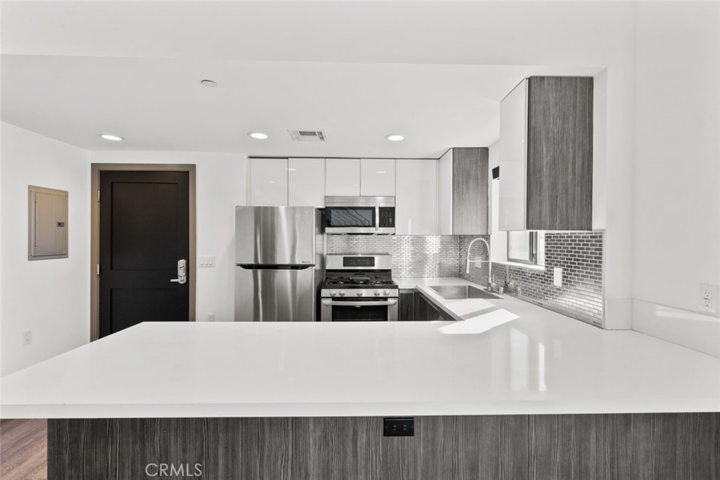 178 Alexandria Avenue Property Photo 36