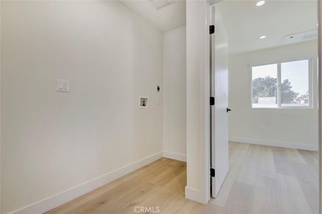 1070 Allen Avenue C Property Photo 14