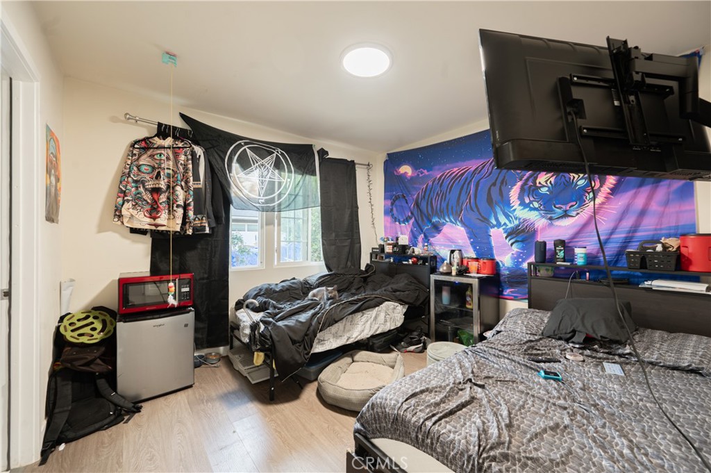 11214 Woodley Property Photo 8