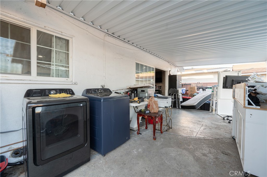 11214 Woodley Property Photo 17