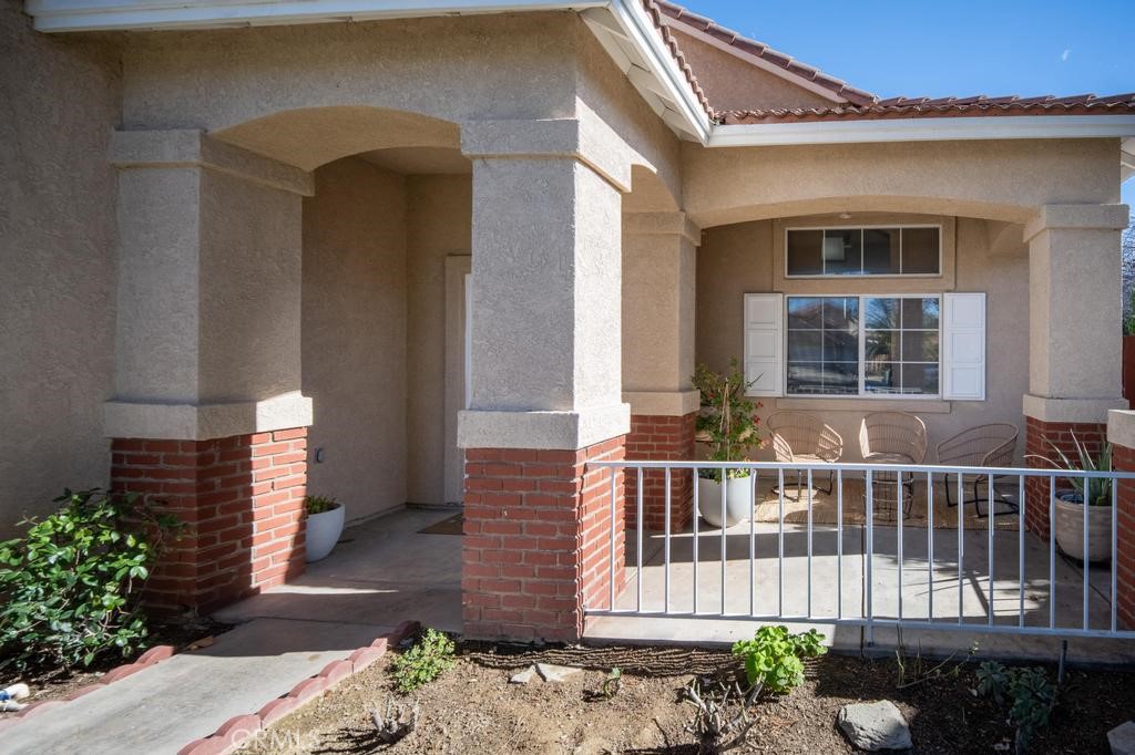 45664 Balmoral Court Property Photo 3