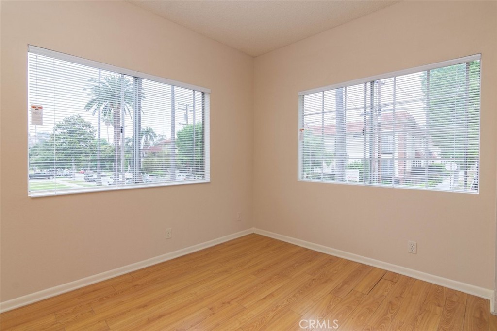 404 Lincoln Avenue Property Photo 22