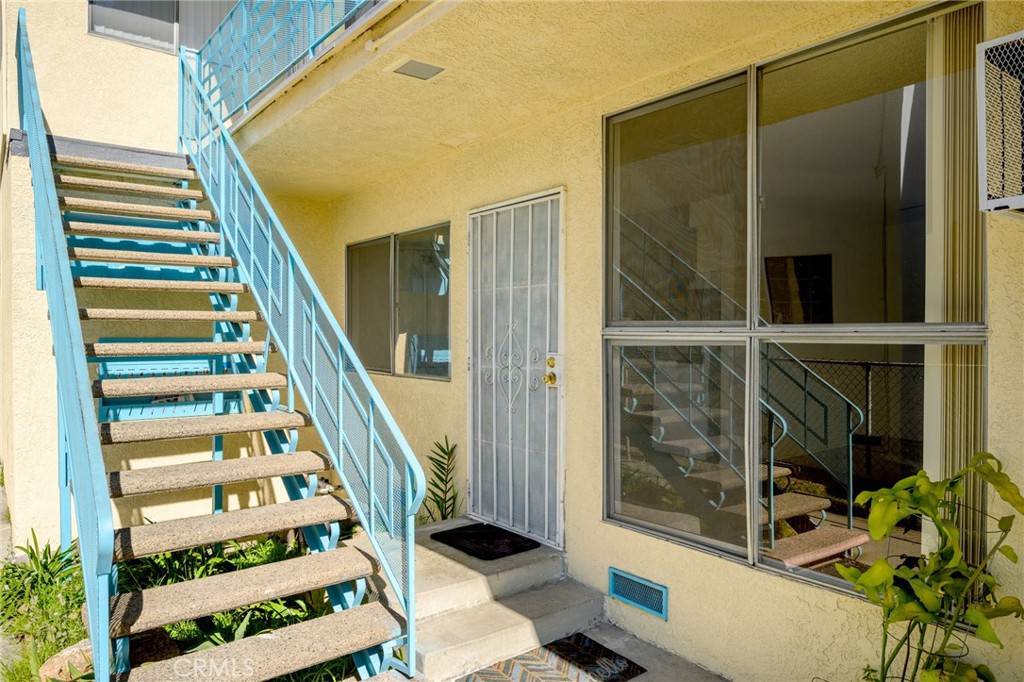 208 E Chevy Chase Drive 1 Property Photo 2