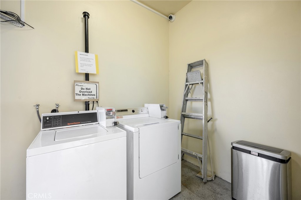208 E Chevy Chase Drive 1 Property Photo 13