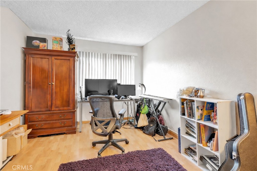 445 Ivy 204 Property Photo 15