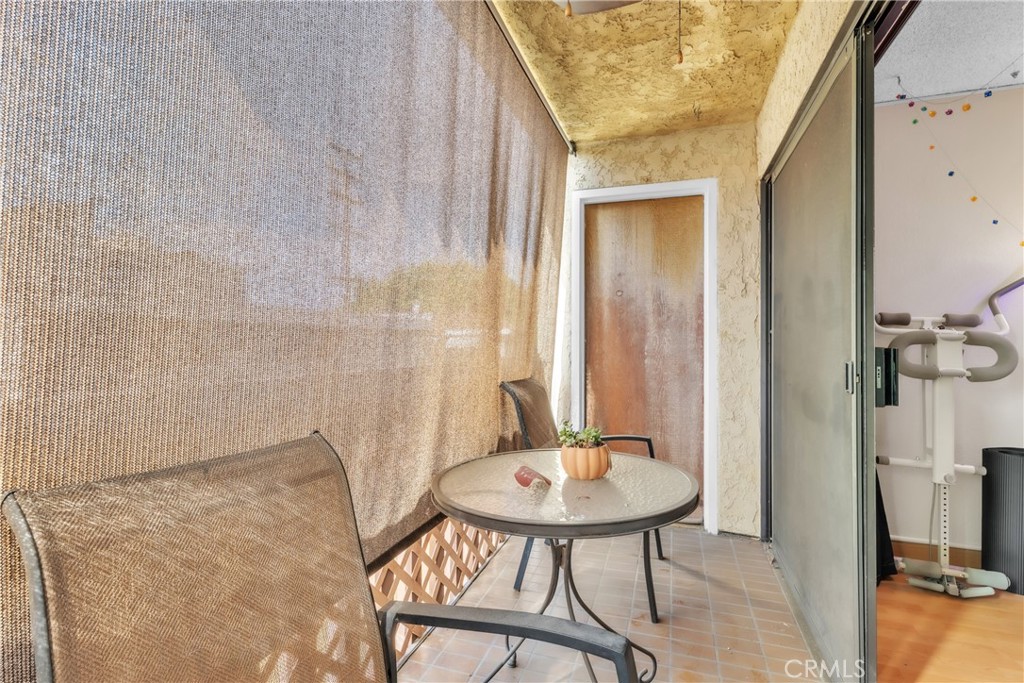 445 Ivy 204 Property Photo 18