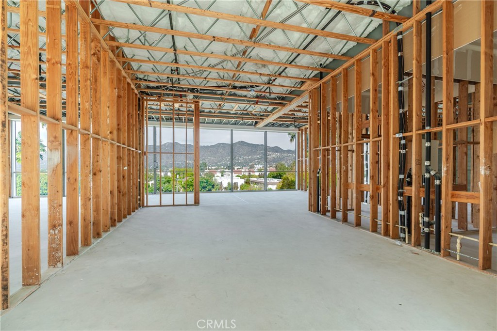 610 W Broadway Retail Property Photo 18
