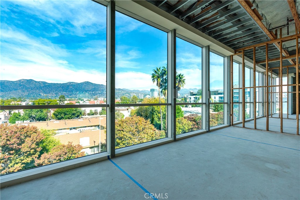 610 W Broadway 201 Property Photo 17