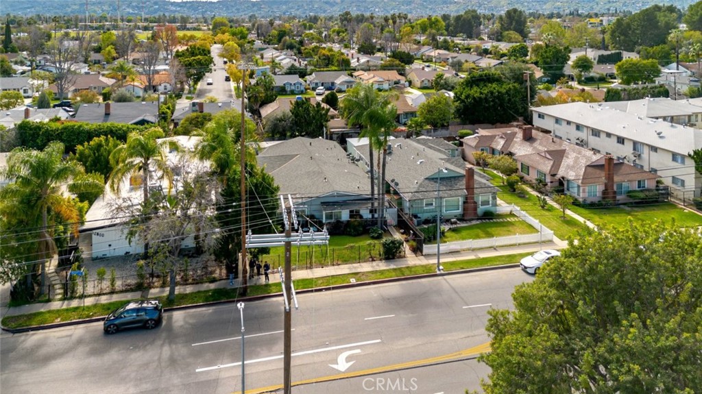 12806 Oxnard Street Property Photo 19