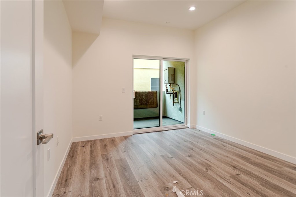 10652 Whipple Street Property Photo 10
