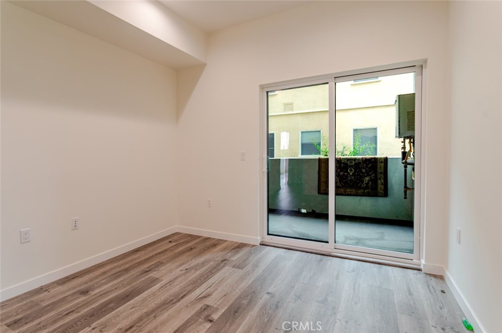 10652 Whipple Street Property Photo 11