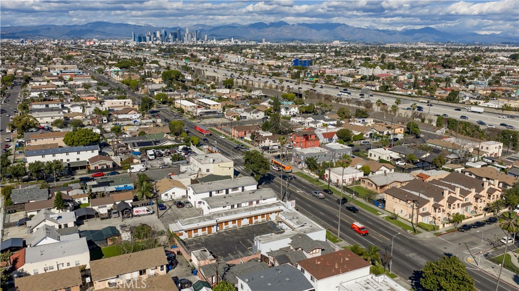 6919 S Figueroa Property Photo 11