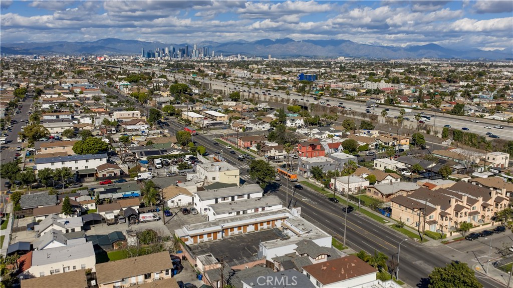 6919 S Figueroa Property Photo 12