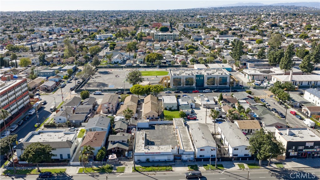 6919 S Figueroa Property Photo 17