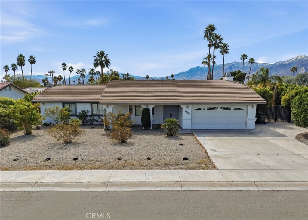2901 E Via Escuela Property Photo 1