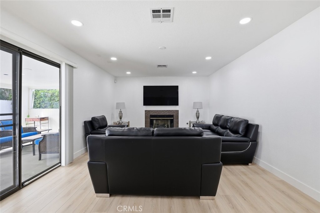 2901 E Via Escuela Property Photo 7