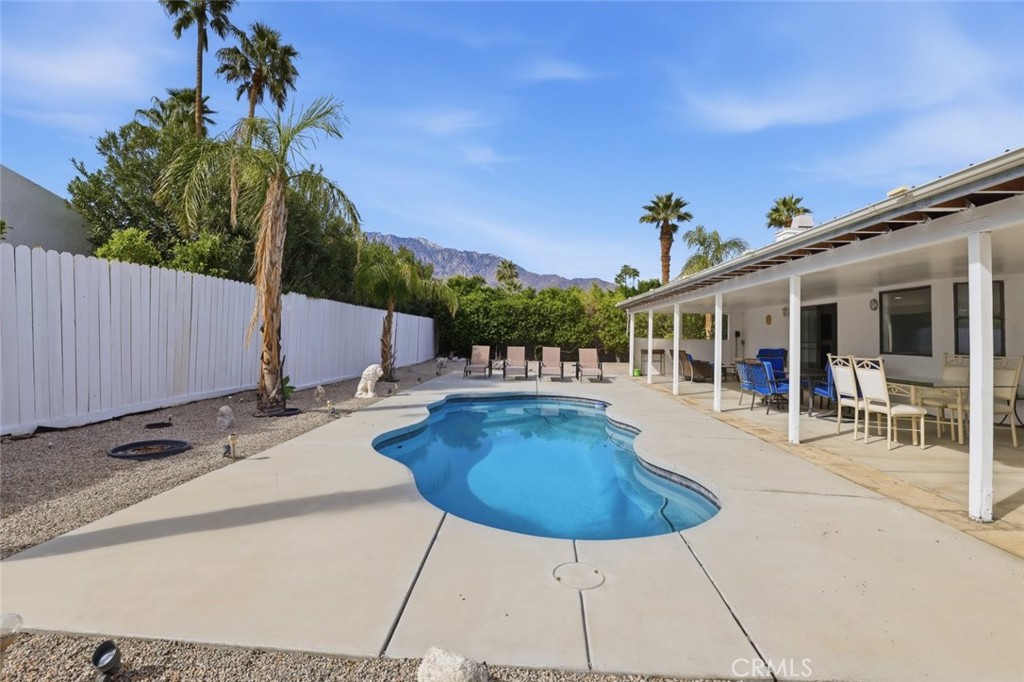 2901 E Via Escuela Property Photo 32
