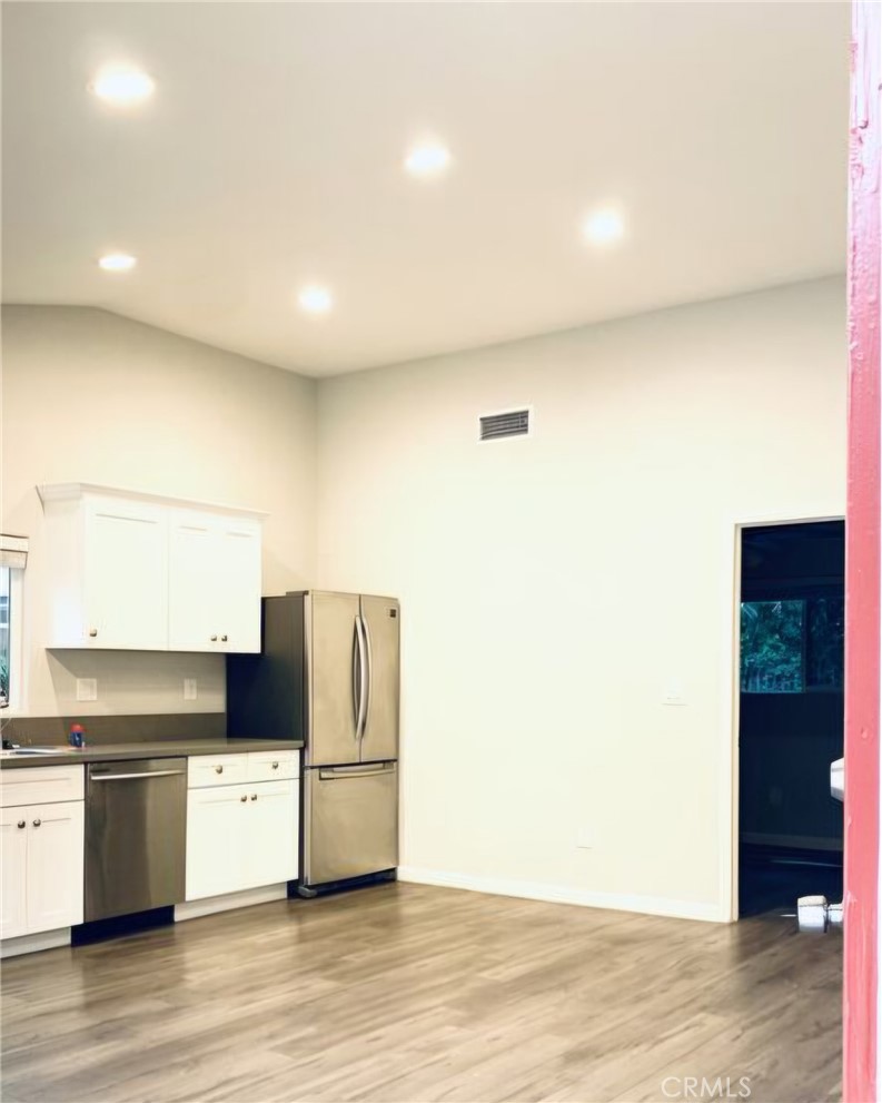 328 W California Property Photo 7
