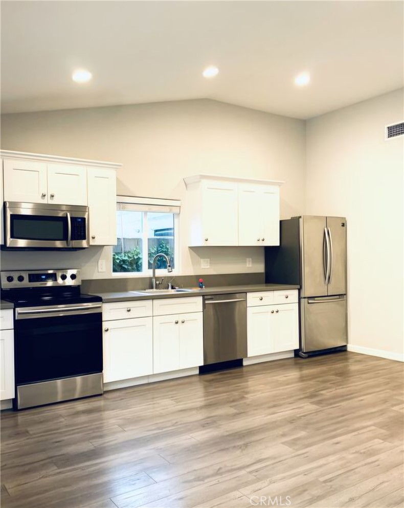 328 W California Property Photo 8