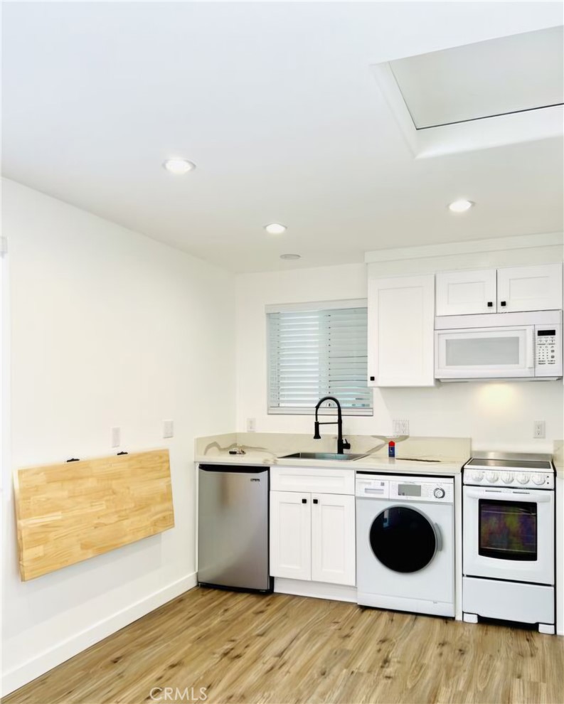 328 W California Property Photo 23